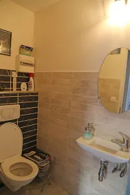 grand appartement sur canal a 2 pas du centre ville de Sète - Image 3