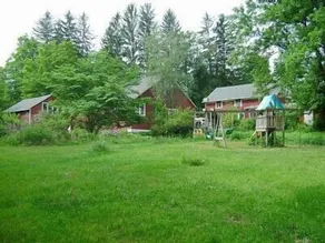 Charming Woodstock Teahouse Cottage vom Sawkill Creek Forellenbach - Image 2