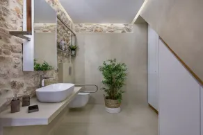 Accessible Ground Floor Apartment - Image 4