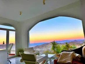 Villa Axarquia – Havudsigt til Málaga, opvarmet pool, 300 Mbps Wi-Fi, EV-oplader - Image 3