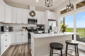 Riverfront Townhome B, Steps to Gruene - Image 5