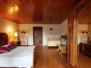 17th Century Rustic House with Garden, Fireplace and Parking - Image 3