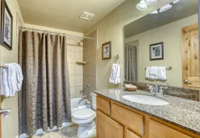 Cozy Bear Hollow Village Condo - Image 4