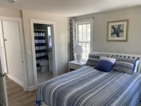 Renovated Edgartown home with a heated pool and close to town/beach! - Image 2
