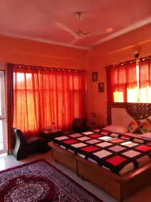 Love Kush Cottage - Image 4