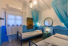 The Blue House Seaside Retreat - Fully equipped - Image 5