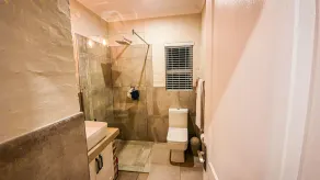Exquisite Pont de Val Riverside Escape Apartment - Image 3
