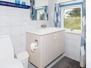 Luxury Pool House near Beach - Image 4