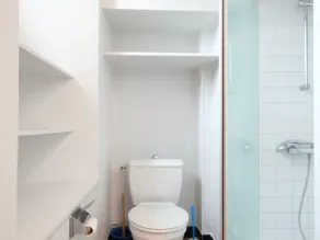 Maison Familiale Spacieuse avec Jardin et Cheminée – Animaux Bienvenus, Barbecue et WiFi Inclus - Image 3