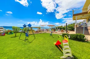 Villa Rosemary - seafront, pool, jacuzzi, gym, pool table - Image 3