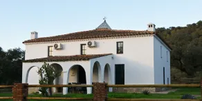 Villa in the heart of the Sierra de Aracena - Image 2