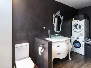 Villa design avec jardin, piscine et vues fantastiques - Image 4