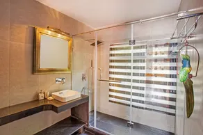 LaRiSa Homes X 1 Partridge Hill - Image 4