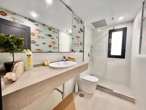 Villa with private pool a few meters from the beach. - Image 4