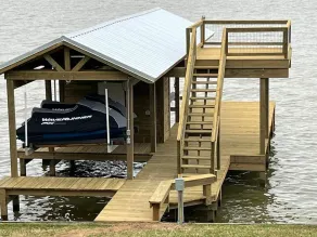Beautiful 3 Story Lake Front Home with boat lift! - Image 2