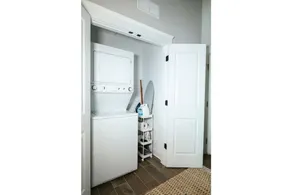 Luxury Waterfront 2 Bedroom Condo by Lake Michigan - Image 2
