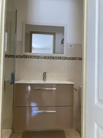 Apartment in villa - Image 4