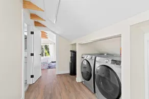 5-bedroom vacation home just 7 minutes to T-Mobile Park - Image 3