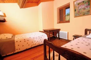 Charming gîte with swimming pool in a house full of character - Image 5