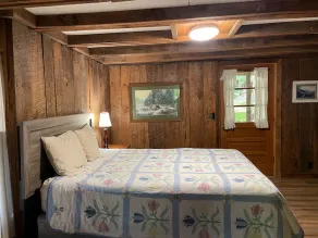 Cabins In The Pines Unit 3-Motorcycle Friendly-Wood Fireplace - Covered Porch - Image 4