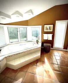 Spacious Villa with Beautiful Views and Great Energy!!! - Image 3