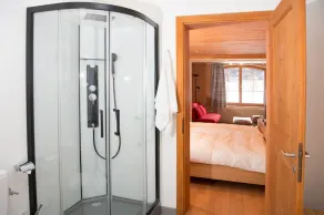 Charming Ski-in Ski-out Chalet - Image 3