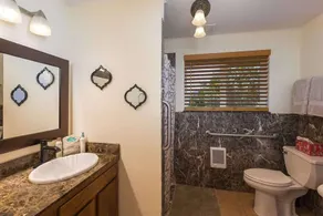 Charming Apartment Near Sequim Downtown - Image 2