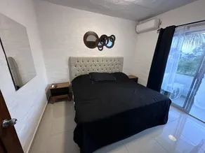 Beautiful apartment with a pool - Image 5