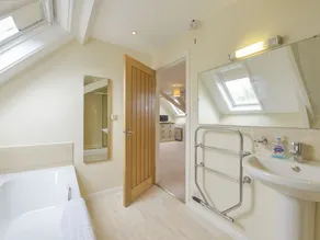 St. Aubyn Cottage, NOSS MAYO - Image 4