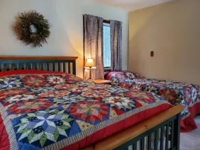Cozy Cabin on the Lake - Image 4