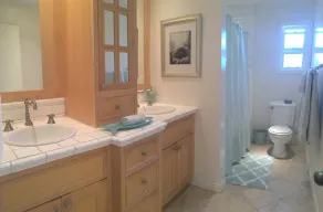 2 Bedroom Townhome 2 Mins. to the Beach - Image 3