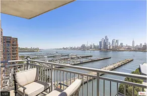 Riverfront w/ NYC skyline view - Image 1