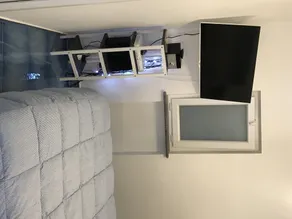 APARTMENT IN VILLA - Image 2