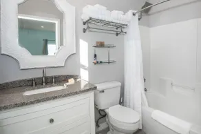Sea Salt Cottage: Incroyable maison située sur la plage de Navarre. 13 personnes confortablement! - Image 3