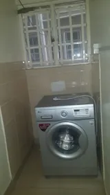 Cosy and  spacious 3 Bedrooms apartment near JKIA Airport. - Image 2
