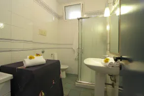Appartement à 10 mètres de la mer pour 4 personnes au centre, wi-fi gratuit - Image 2