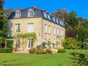 Chateau De Garmeaux - Eight Bedroom Castle, Sleeps 17 - Image 5