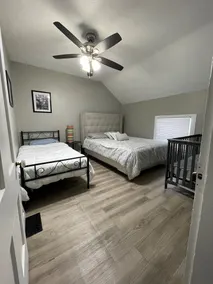 3 Miles to Downtown 3 Bedrooms 2 Full Baths. Kitchen, Dining & Gathering areas. - Image 5