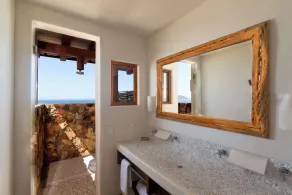 Stunning, Oceanfront Casa de Olas - Image 2