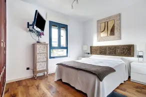 Appartement \"Bel Étage Près de la Plage\" avec Terrasse et Wi-Fi - Image 4