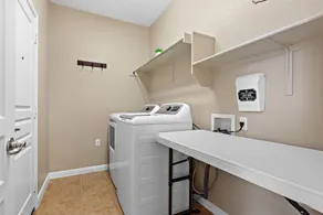 Bright and Sunny Home in Beautiful Sun City Texas! - Image 2
