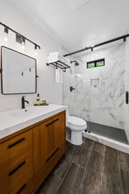 Affordable close to downtown  ~  2bd, 1 bath - dog friendly - Image 4