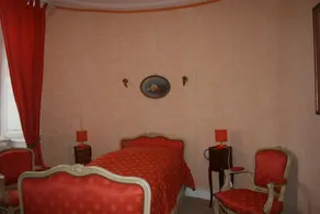 Charm of a family property in the green of the Ambazac mountains - Image 4