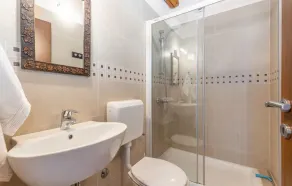 3 Bedroom Amazing Home In Malinska - Image 4