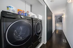 Luxe Single Family Home + Private Skyline Rooftop! Sleeps 10 - Image 2