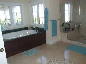 Waterfront Luxury Home - Perfekt für Ex-Pat oder Exekutive bei vorübergehendem Einsatz - Image 2
