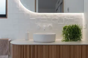 LUXE - Nestled in the hills of West Launceston - Image 5