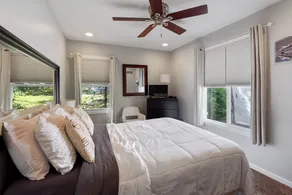 Lakefront Escape from 300/nt-Huge Yard/Lake-Free Kayaks & Pedal Boat-Sandy Beach - Image 4