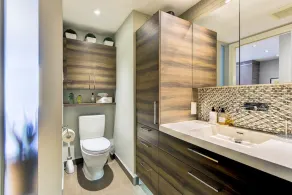 CONDO LUXUEUX, ÉLÉGANT ET MODERNE SITUÉ AU COEUR DU VILLAGE DE MONTRÉAL !!!! - Image 4