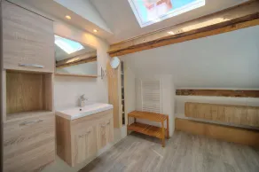 Belle Maison Début de Siècle Classée 4 Étoiles Proche de Cannes - Image 2